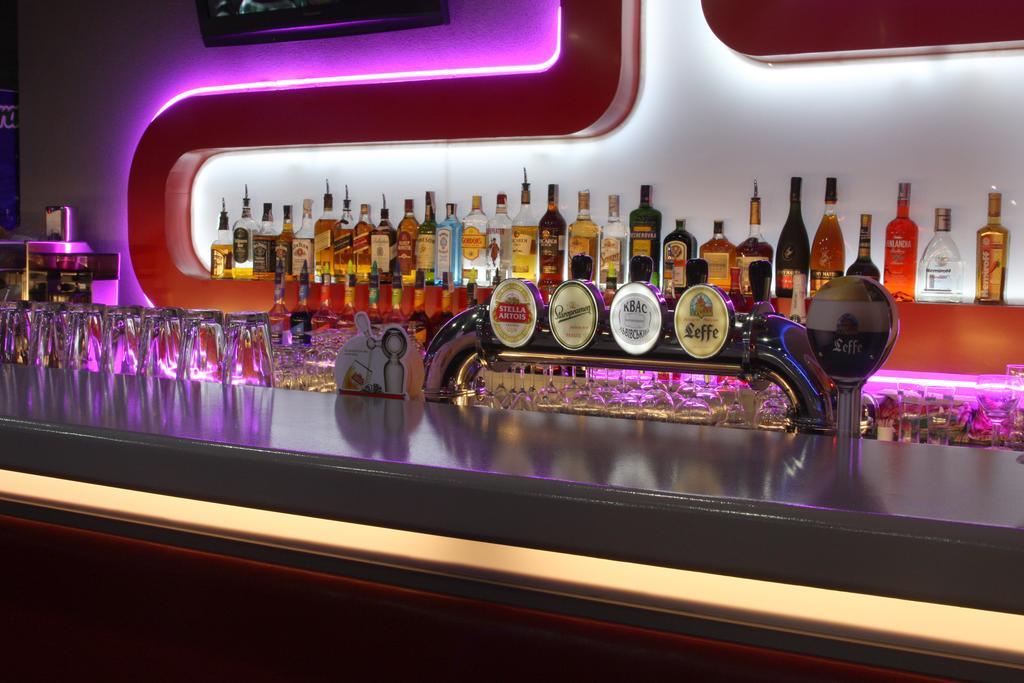 Hotel Praha Użhorod Zewnętrze zdjęcie