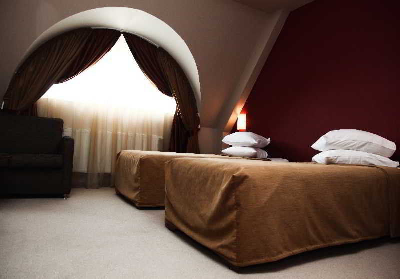 Hotel Praha Użhorod Zewnętrze zdjęcie
