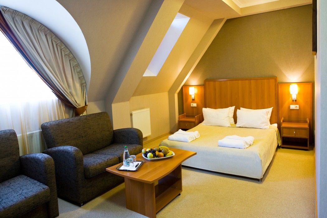 Hotel Praha Użhorod Zewnętrze zdjęcie